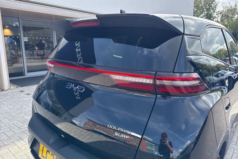 2025 BYD Dolphin 43.2kWh Comfort Hatchback 5dr Electric Auto (154 ps) HATCHBACK Electric Automatic