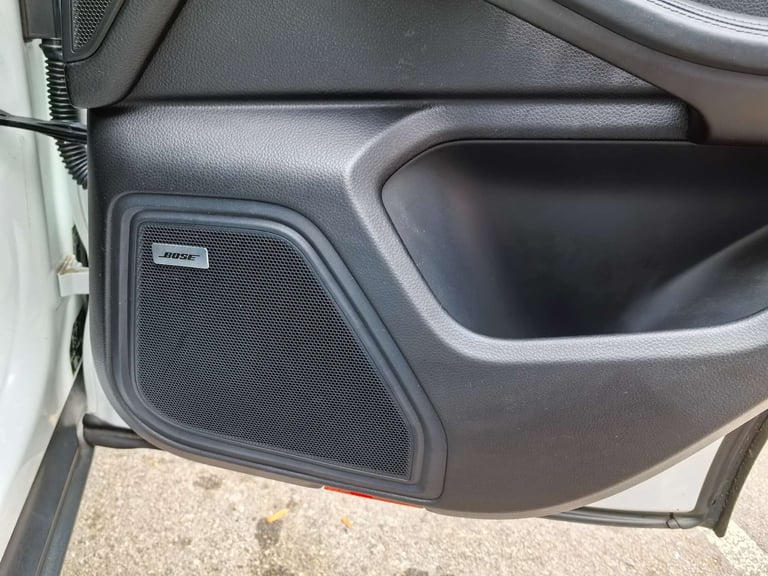 2015 Porsche Macan 3.0 Macan S D Semi-Auto 4WD 5dr SUV Diesel Automatic