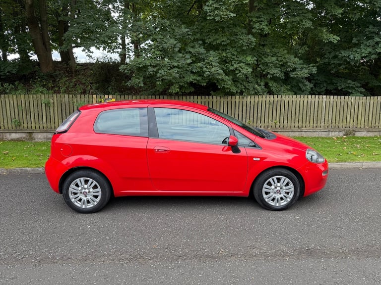 2013 Fiat Punto 1.2 Easy 3dr HATCHBACK Petrol Manual