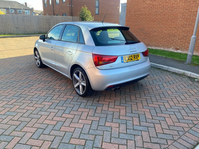 Audi, A1, Hatchback, 2012, Semi-Auto, 1390 (cc), 5 doors
