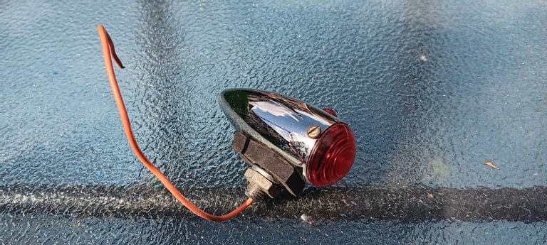 Motorcycle bullet style brake and turn lights x 2