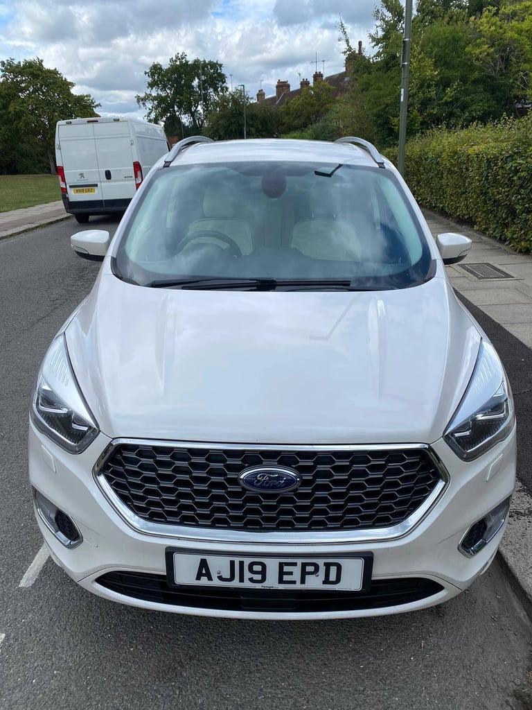 Ford, KUGA VIGNALE, Hatchback, 2019 mileage 50000