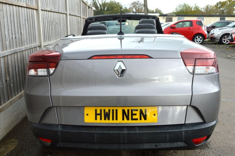 2023 Renault MEGANE DYNAMIQUE TOMTOM V 2.0 16V Dynamique TomTom CVT Euro 5 2dr PETROL Automatic