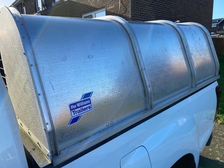 (64) Isuzu D Max E/C 2.5 Twin Turbo,  Canopy ,nt mitsubishi l200 club cab,toyota hilux ecb,