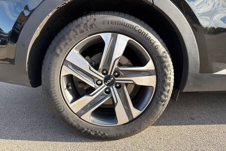 2023 Kia Sorento 1.6 h T-GDi Edition Auto AWD Euro 6 (s/s) 5dr SUV PETROL/ELECTRIC Automatic