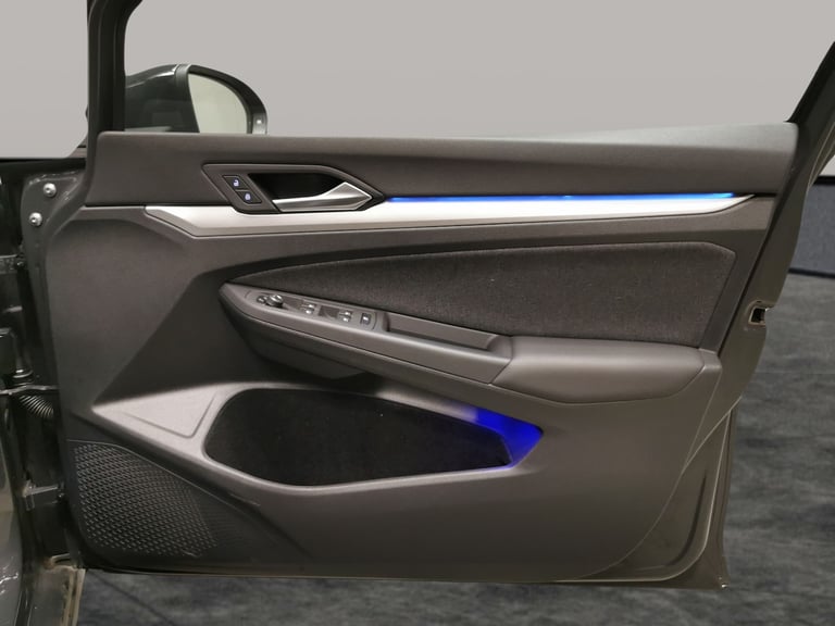 2023 Volkswagen Golf 1.5 TSI Life Hatchback 5dr Petrol Manual Euro 6 (s/s) (130 ps) - KEYLESS ST ...