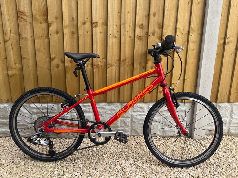 image for Childrens Islabike Beinn 20 L, Red&Orange, Great Condition!