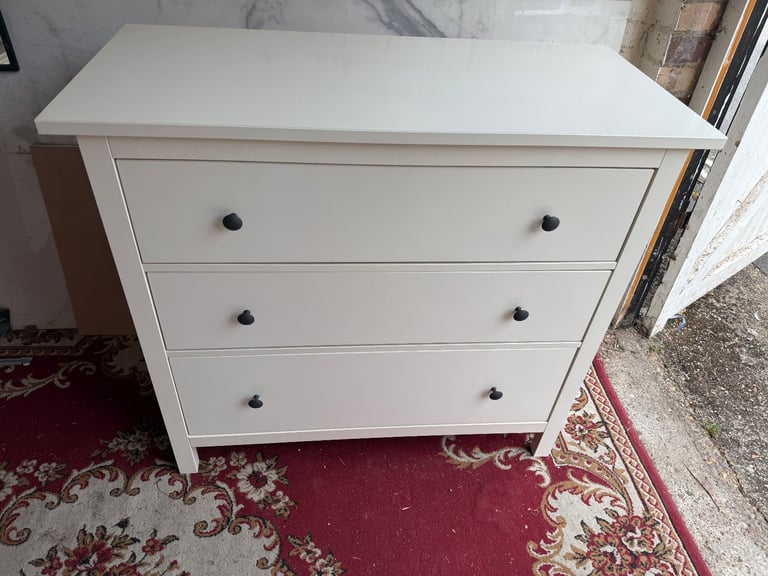 image for Chest of drawers 