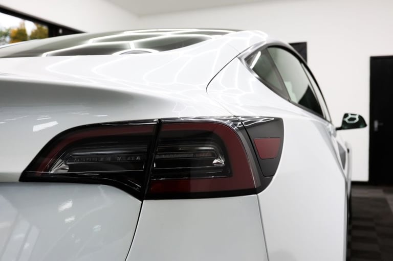 2020 Tesla Model 3 Standard Range Plus Saloon 4dr Electric Auto RWD (241 bhp) Saloon ELECTRIC Aut...
