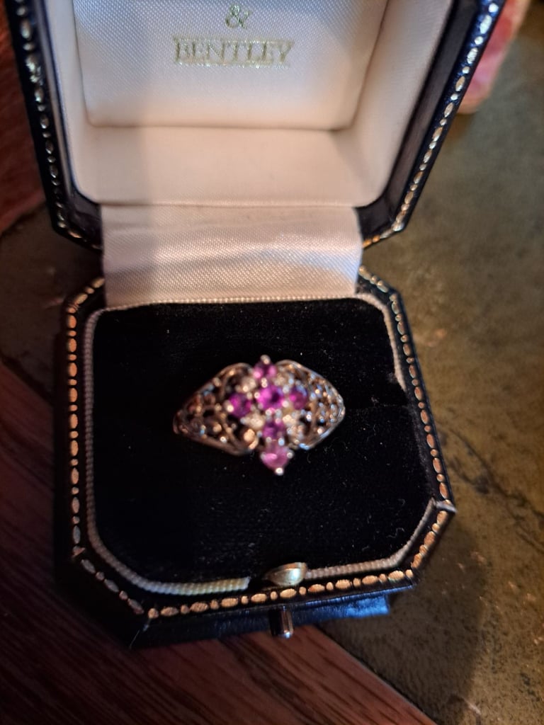 Brooks and Bentley Amethyst Cross Ring