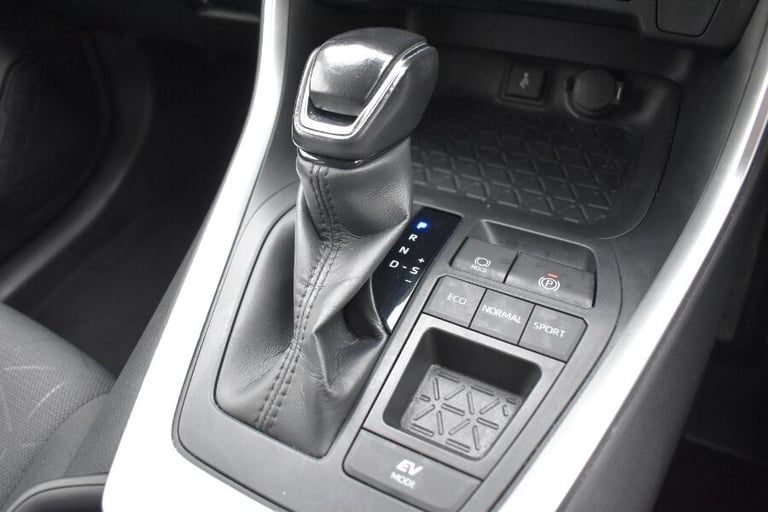 2022 Toyota RAV4 2.5 Vvt Hybrid Gpf Design Suv 5dr Petrol CVT Euro 6 (s/s) (218 Ps) ESTATE Petrol...