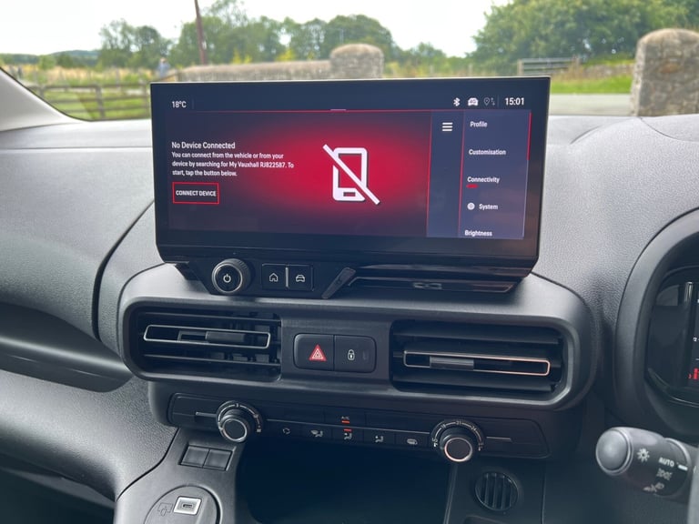 VAUXHALL COMBO CARGO 2300 1.5 TURBO D 130PS PRO L1 VAN 24 REG ONLY 2,300 MILES