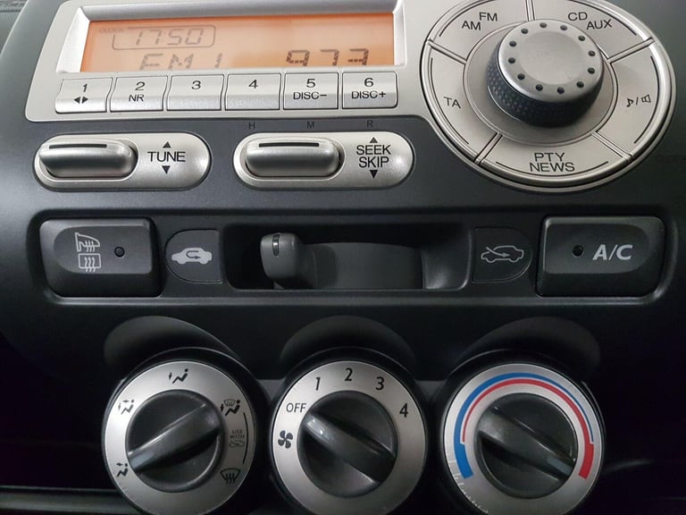 2006 Honda Jazz 1.4 i-DSI SE CVT-7 5dr HATCHBACK Petrol Automatic