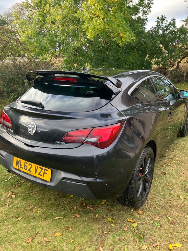 Vauxhall Astra 3 Door GTC CDTI SRi 16V 2.0 Diesel Automatic (2012).