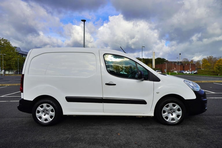 2018 Peugeot Partner 1.6 Partner Professional L1 Blue HDi + EURO 6 Panel Van Diesel Manual