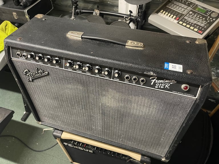 Fender Frontman 212r guitar amplifier Combo 2x12 100watt Speakers 2 Channel