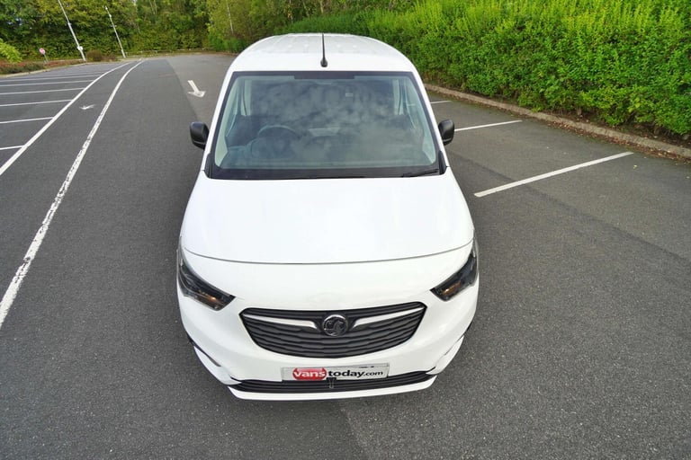2022 Vauxhall Combo 1.5 Combo 2300 Sportive L2 LWB + 3 Seater + Twin Slider + Top Spec Van Panel ...