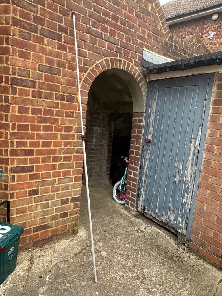 Extendable washing line pole