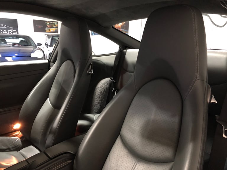 2005 Porsche 911 997 Carrera 2 Manual Coupe COUPE Petrol Manual