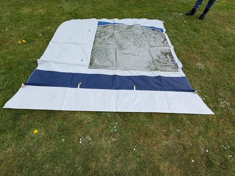 Apache Westminster 900 Awning