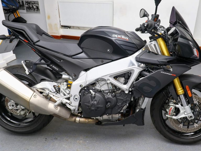 2019, '19 reg. Aprilia Tuono V4 1100 RR. Please See Pics. £8,995