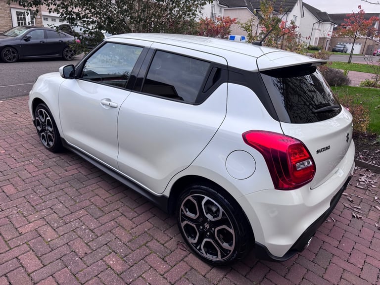 Suzuki, SWIFT, Hatchback, 2018, Manual, 1373 (cc), 5 doors