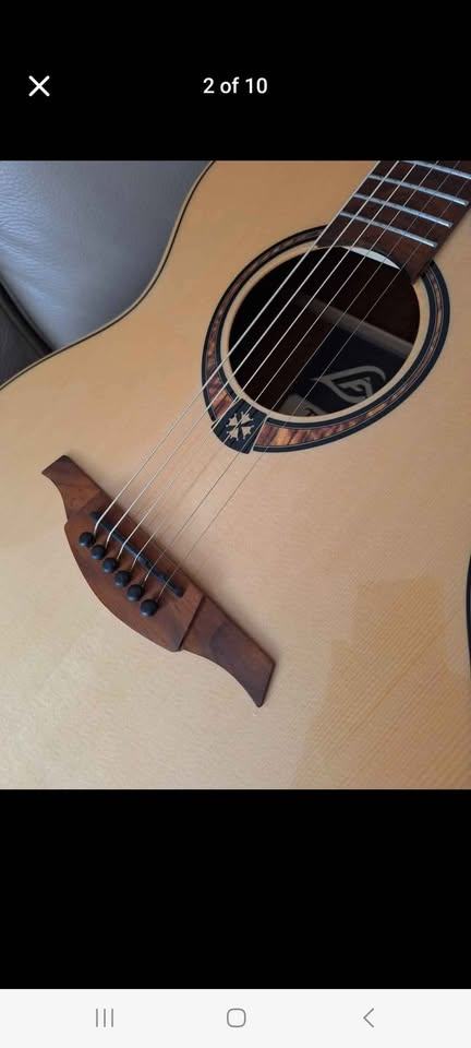 LAG Tramontane T318ACE Cutaway Electro acoustic Guitar Excellent Condition with Soft Padded Case