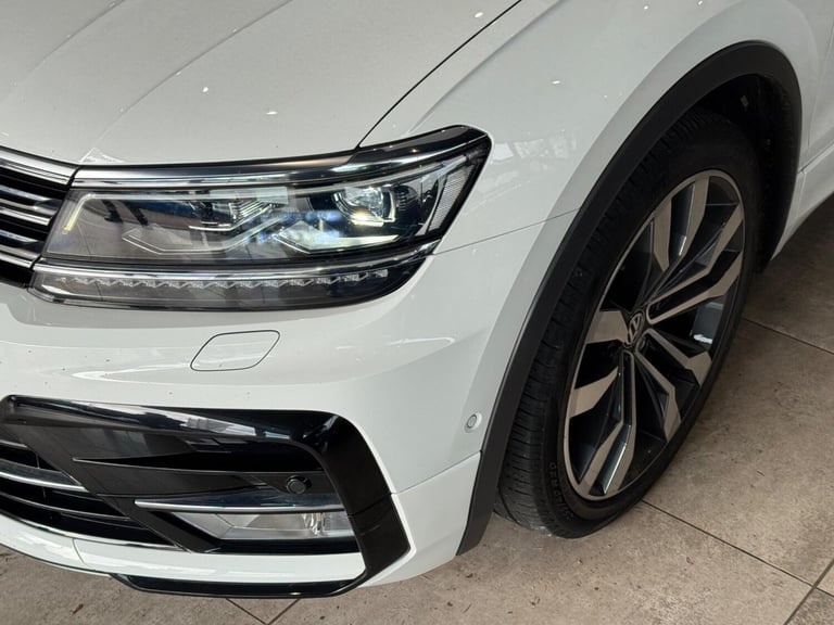  Volkswagen Tiguan 2.0 TDI BlueMotion Tech R-Line SUV 5dr Diesel DSG 4Motion Euro 6 (s/s) (150 Di...