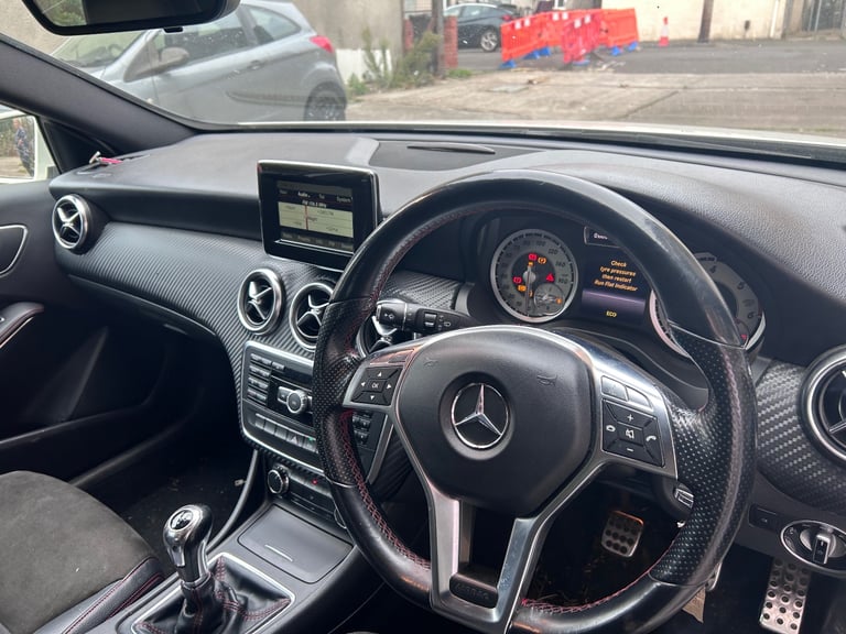 Mercedes-Benz, A CLASS, Hatchback, 2014, Manual, 2143 (cc), 5 doors