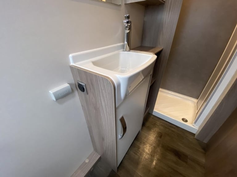 2023 SWIFT CELEBRATE GRANDE 4SB TOURING CARAVAN