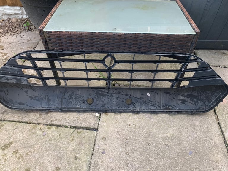Ford Transit Custom Grill