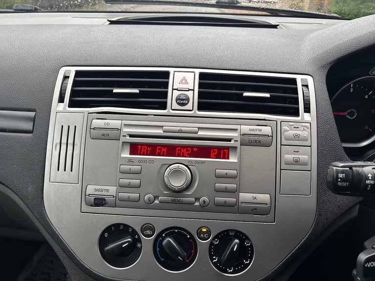 Ford, KUGA, Estate, 2009, Manual, 1997 (cc), 5 doors