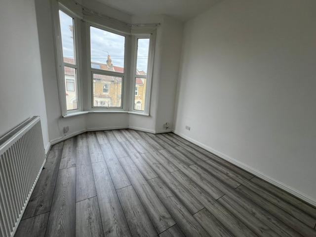 TO LET • 4-Bed House - Frith Road - Leytonstone -  E11 4EY