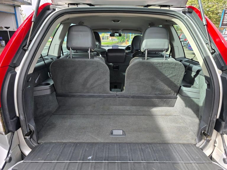 Volvo XC90 2.4 D5 SE Lux Geartronic 4WD Euro 5 5dr Diesel