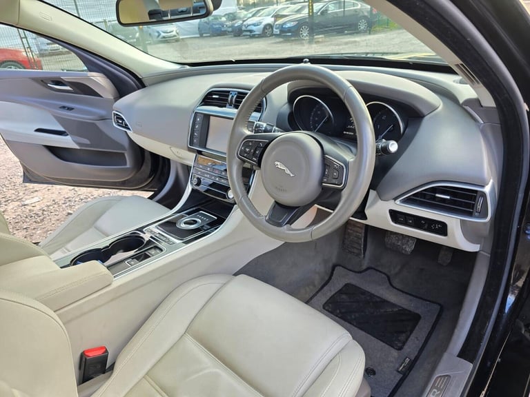 2016 Jaguar XE 2.0d Prestige Auto Euro 6 (s/s) 4dr Saloon Diesel Automatic