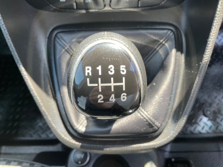 2019 FORD TRANSIT CONNECT 240 TREND 1.5 ECOBLUE 100 BHP PANEL VAN EURO 6 NO VAT