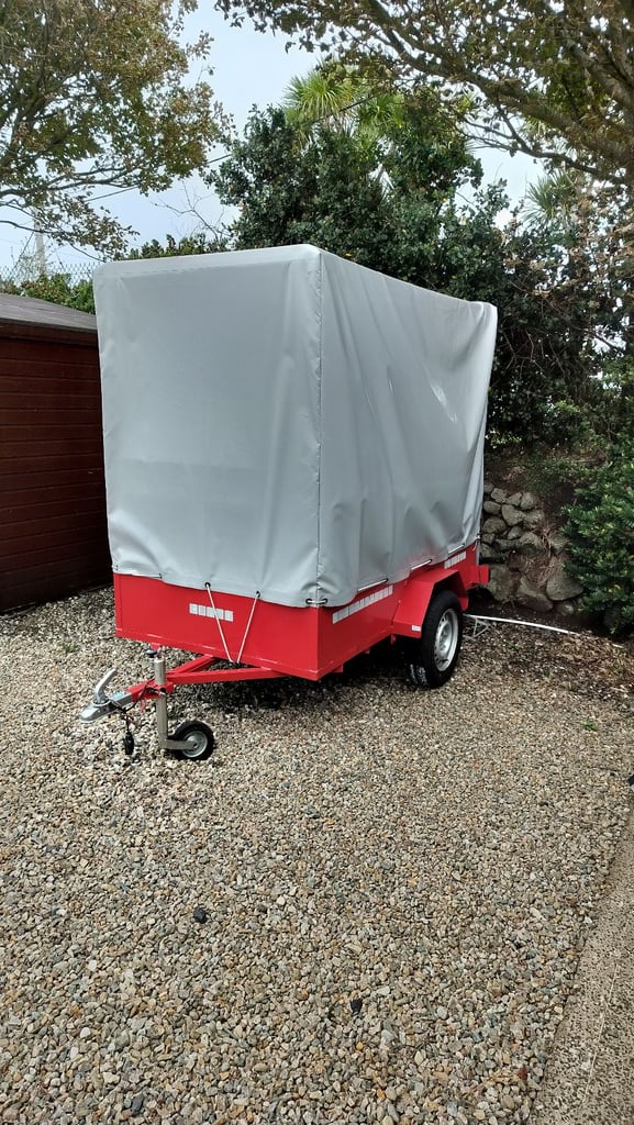 image for New trailer with custom roof, ice cream machine and 6000watt generator 