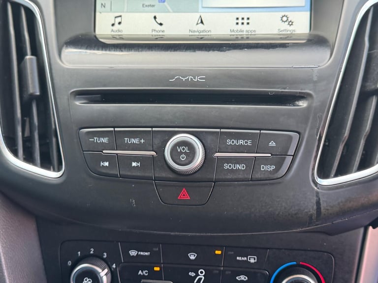 2018 Ford Focus 1.0T EcoBoost Zetec Edition Euro 6 (s/s) 5dr HATCHBACK Petrol Manual