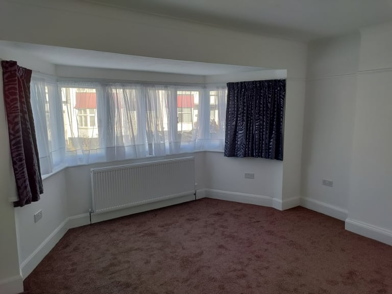 image for  NEW ENSUITE BEDSIT  GRENDON GARDENS WEMBLEY  
