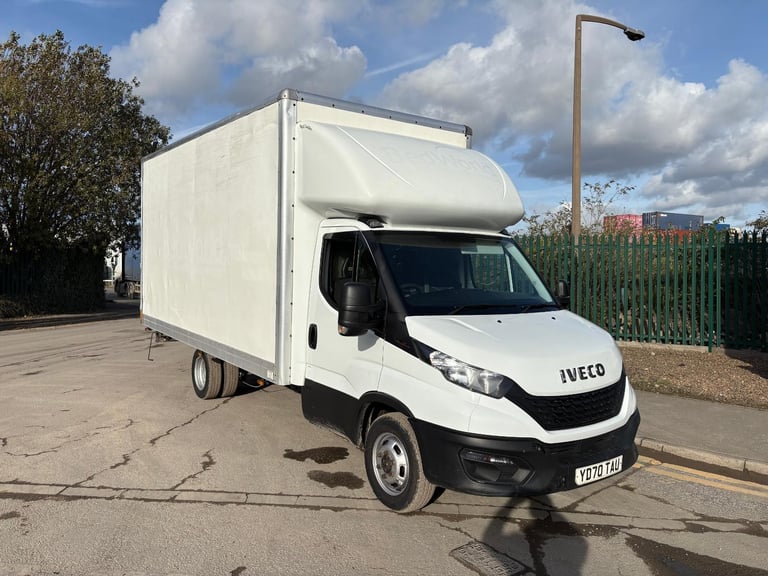 image for 70 Iveco Daily 3.0 35-160 euro6 twin rear wheel manual 15ft Luton box van