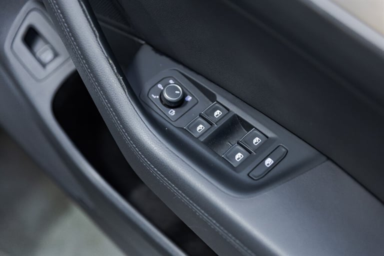 2016 Volkswagen Passat GT TDI BLUEMOTION TECHNOLOGY Saloon Diesel Manual