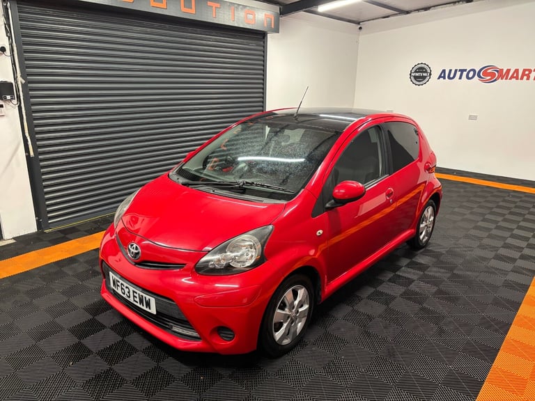 2013 Toyota AYGO 1.0 VVT-i Move with Style 5dr HATCHBACK Petrol Manual