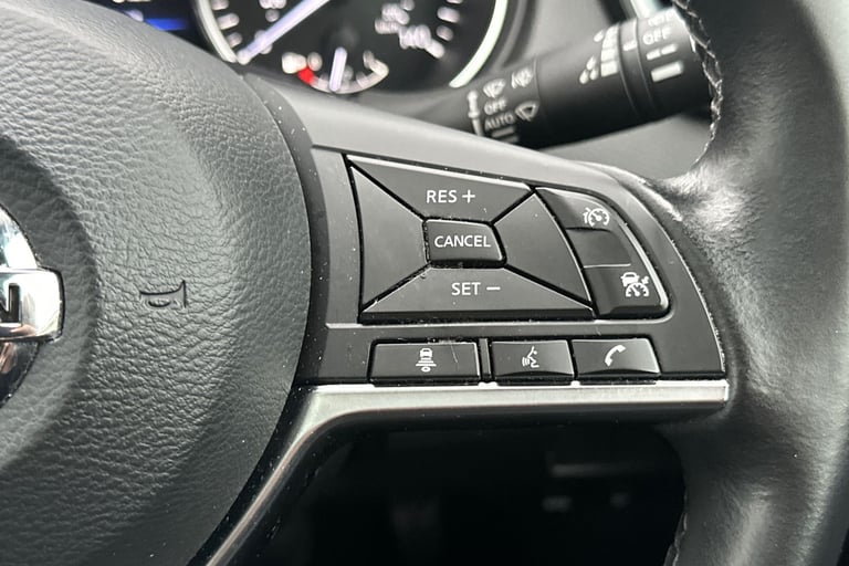 2020 Nissan Qashqai 1.3 DiG-T Tekna 5dr Hatchback Petrol Manual