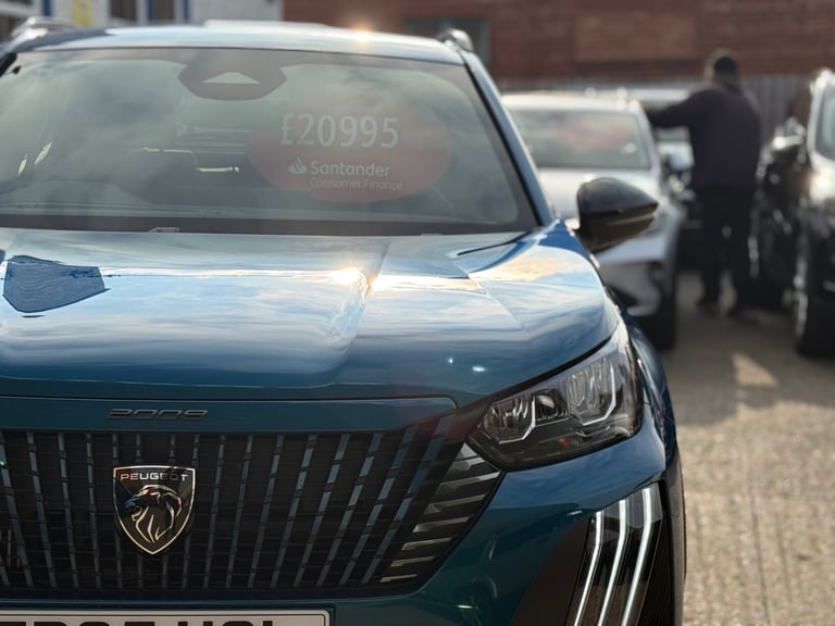 2025 Peugeot 2008 1.2 PureTech Allure 5dr ONLY 710 MILES, MAY 2028 WARRANTY,  HATCHBACK Petrol Ma...