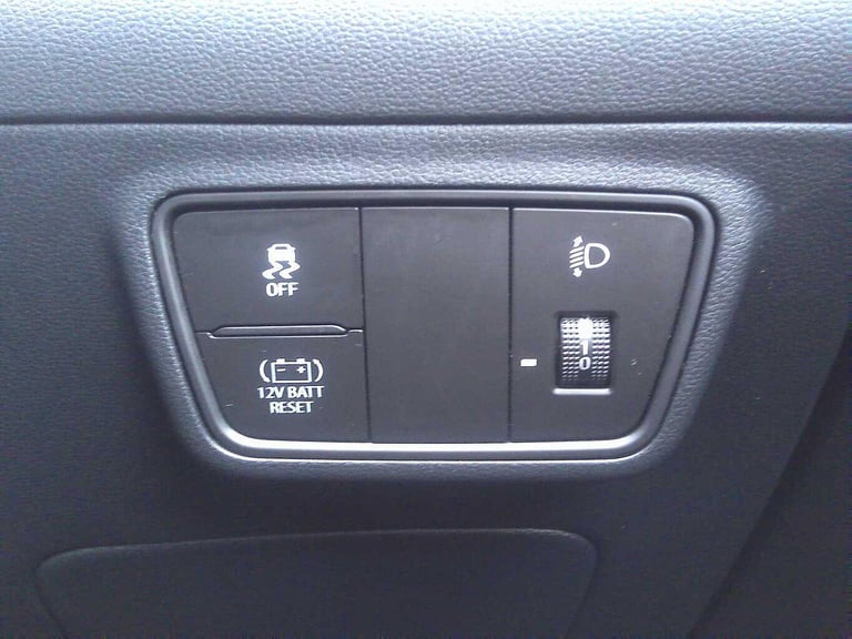 2023 Hyundai TUCSON 1.6 TGDi Hybrid 230 Premium 5dr 2WD Auto ESTATE Petrol/Electric Hybrid Automatic