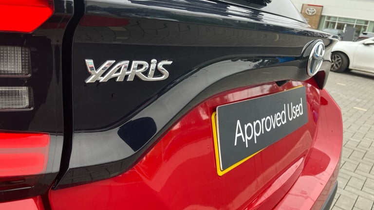 2023 Toyota Yaris 1.5 Hybrid Design 5dr CVT Hybrid Hatchback Hatchback Hybrid Automatic