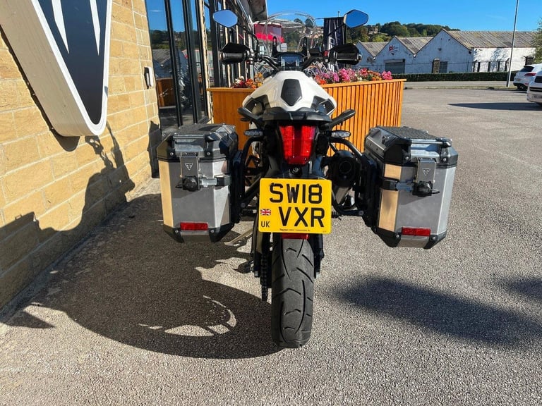 TRIUMPH TIGER 800 XRX- LOW MILEAGE 2018