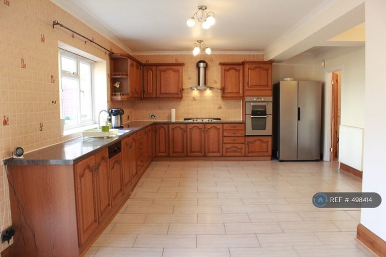 4 bedroom house in Weyman Road, London, SE3 (4 bed) (#498414)