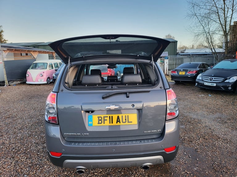 2011 CHEVROLET CAPTIVA 2.0 VCDi LTZ 5 DOOR 7 SEATER AUTOMATIC GREY