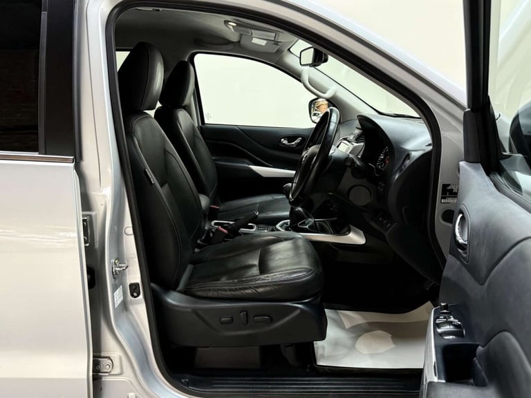 2021 Nissan Navara Double Cab Pick Up Tekna 2.3dCi 190 TT 4WD PICK UP DIESEL Manual